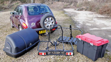 Tow bar cheap dog box